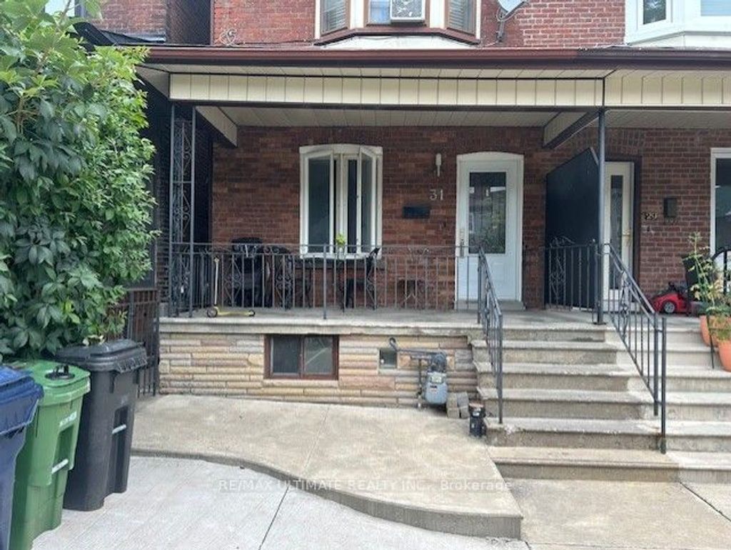 Photo of 31 St. Clair Gardens, Toronto, ON M6E 3V6 (MLS # W12319410)