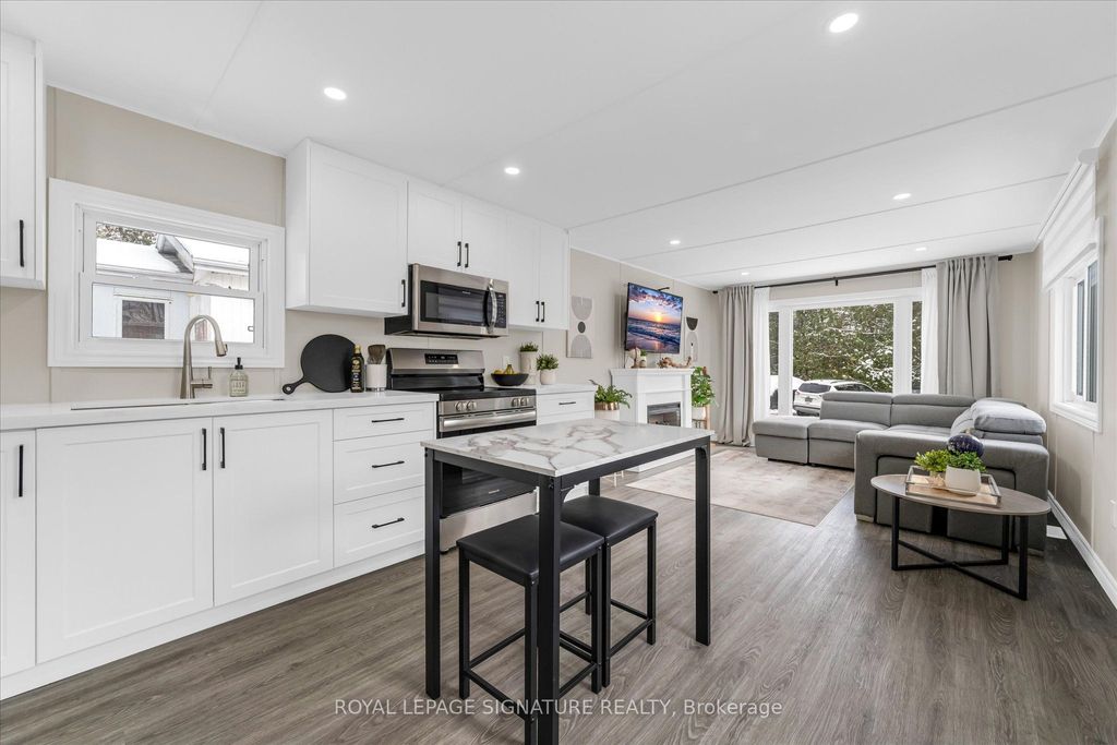 Photo of 40 Hillside Crescent, Hamilton, ON N0B 2J0 (MLS # X13026956)