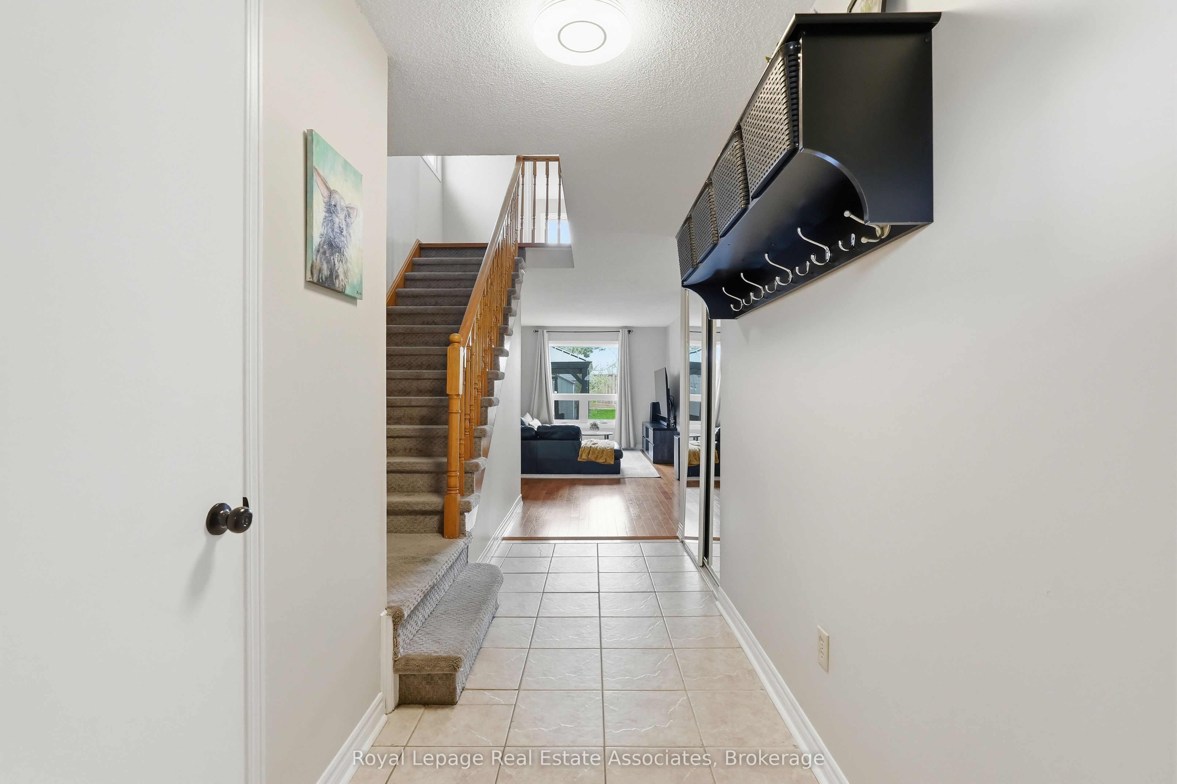 8 Sparrow Court