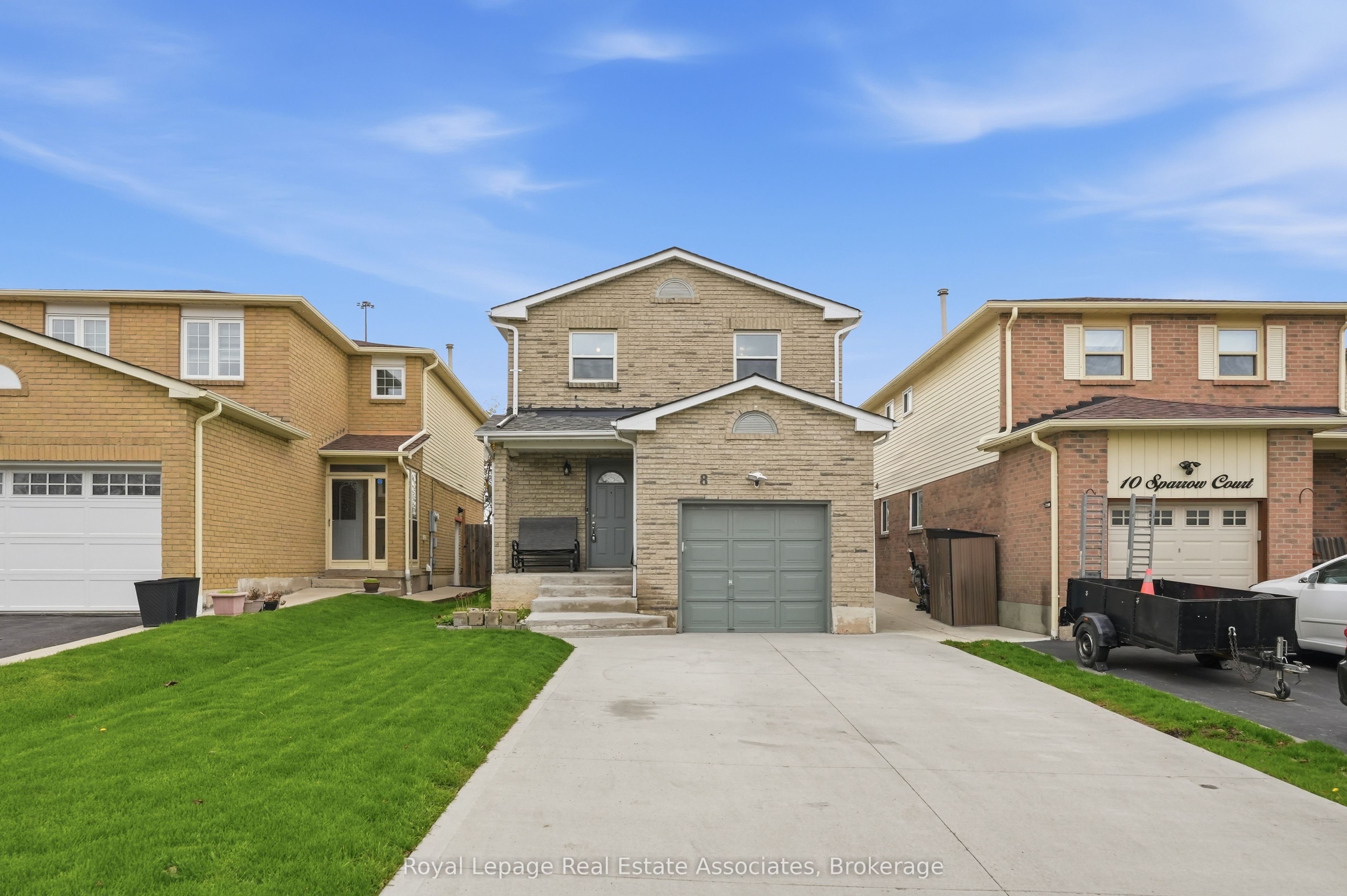 8 Sparrow Court
