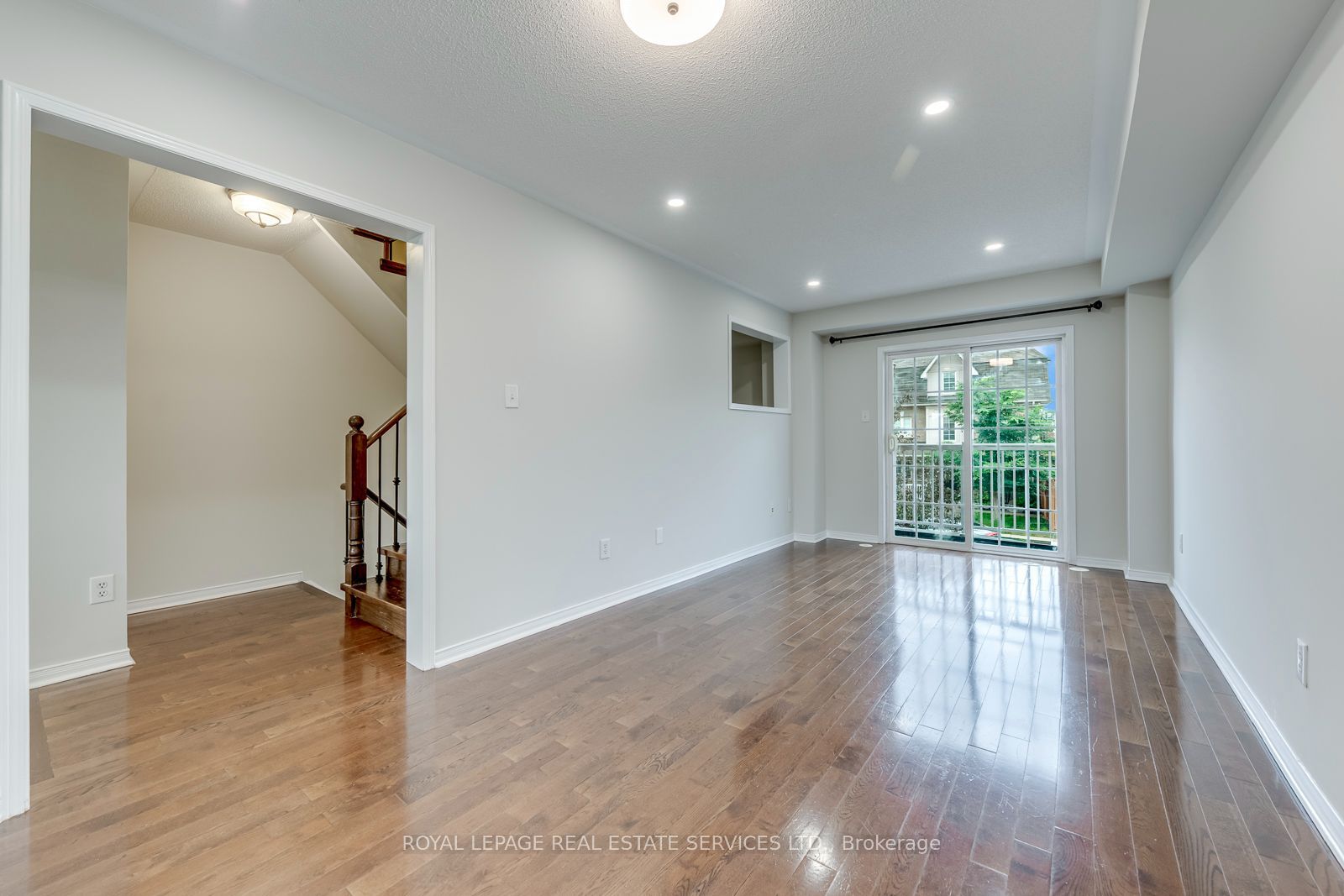 2418 Adamvale Crescent