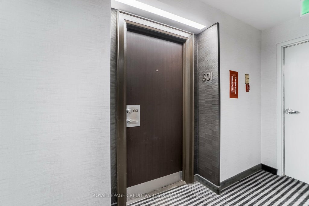 Photo of 360 Bloor Street E #601, Toronto, ON M4W 3M3 (MLS # C13473156)