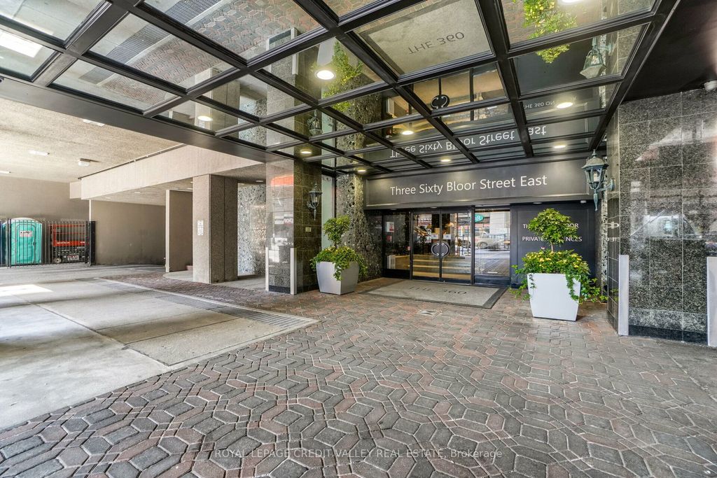 Photo of 360 Bloor Street E #601, Toronto, ON M4W 3M3 (MLS # C13473156)