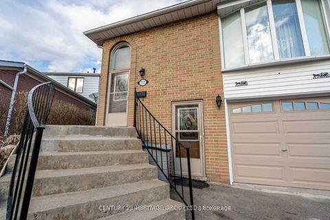 717 Jackson Court Newmarket ON L3Y 5A5