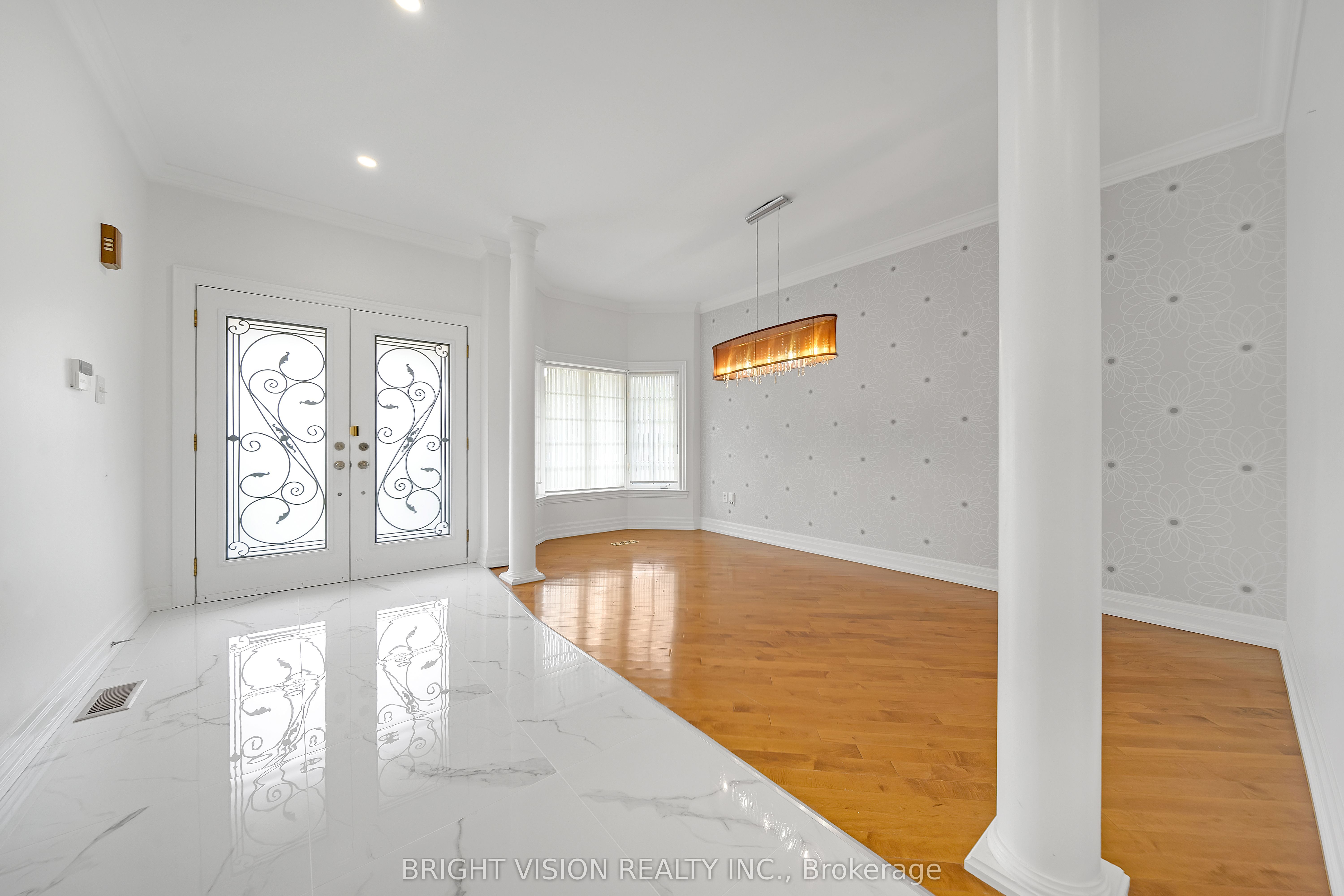 20 Monte Cristi Street N Main