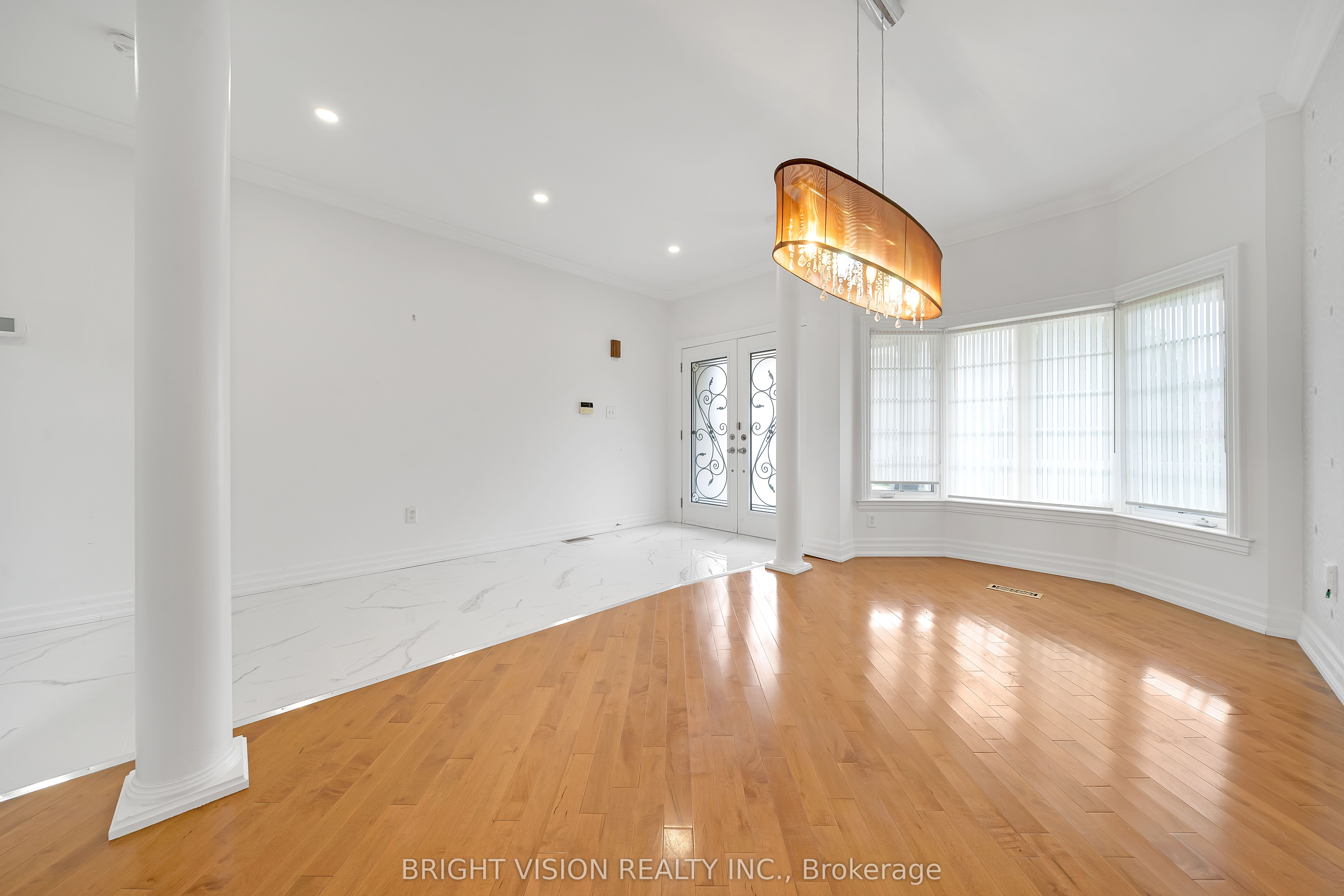 20 Monte Cristi Street N Main