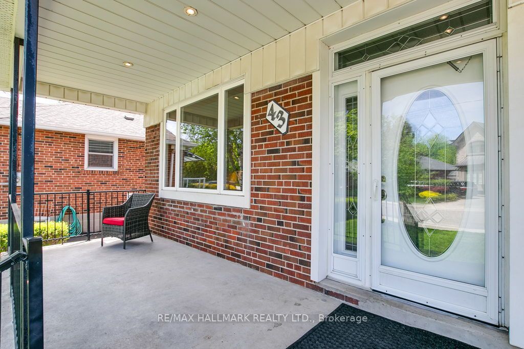 Photo of 43 Ferris Road, Toronto, ON M4B 1G2 (MLS # E13194524)