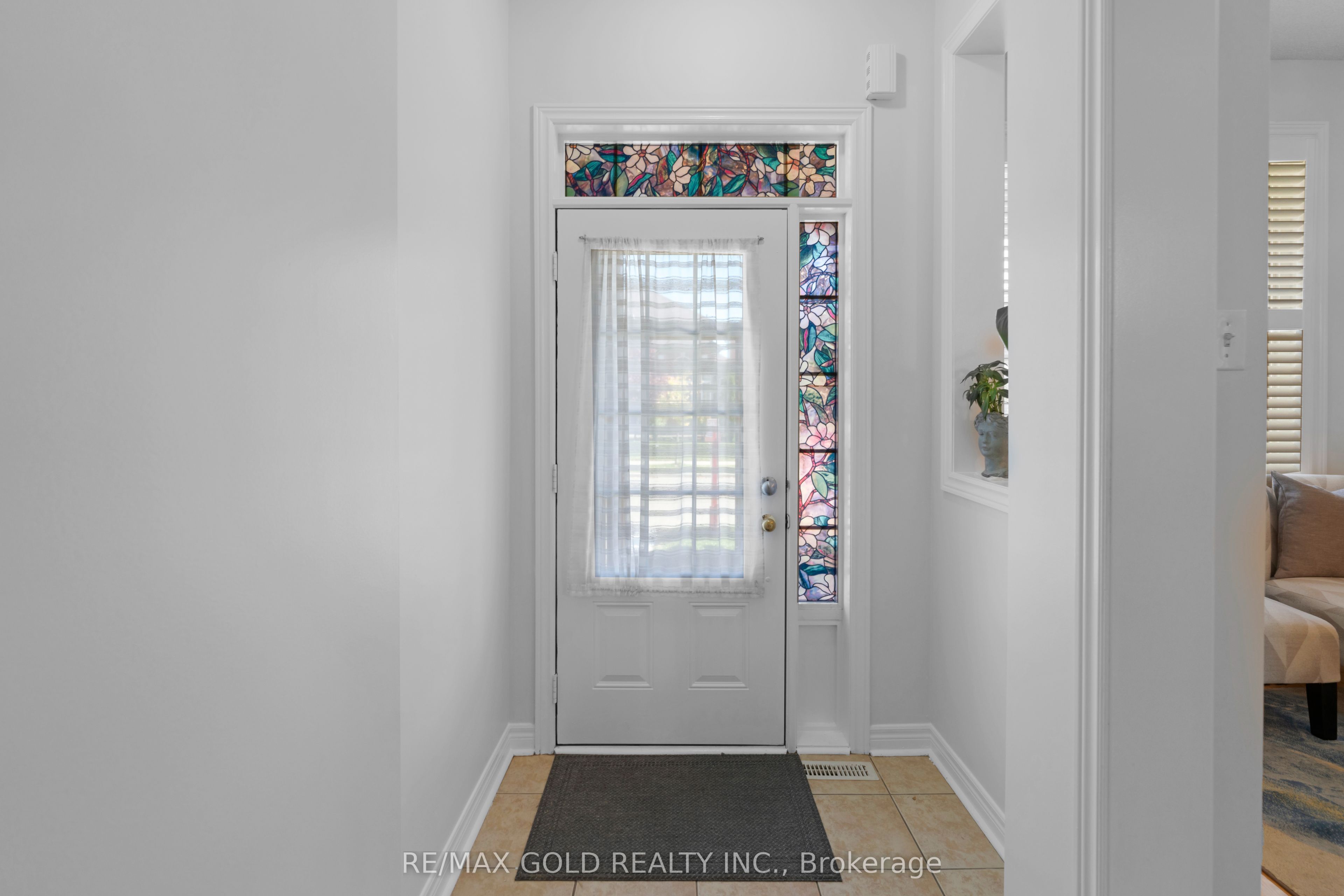 82 Amaranth Crescent
