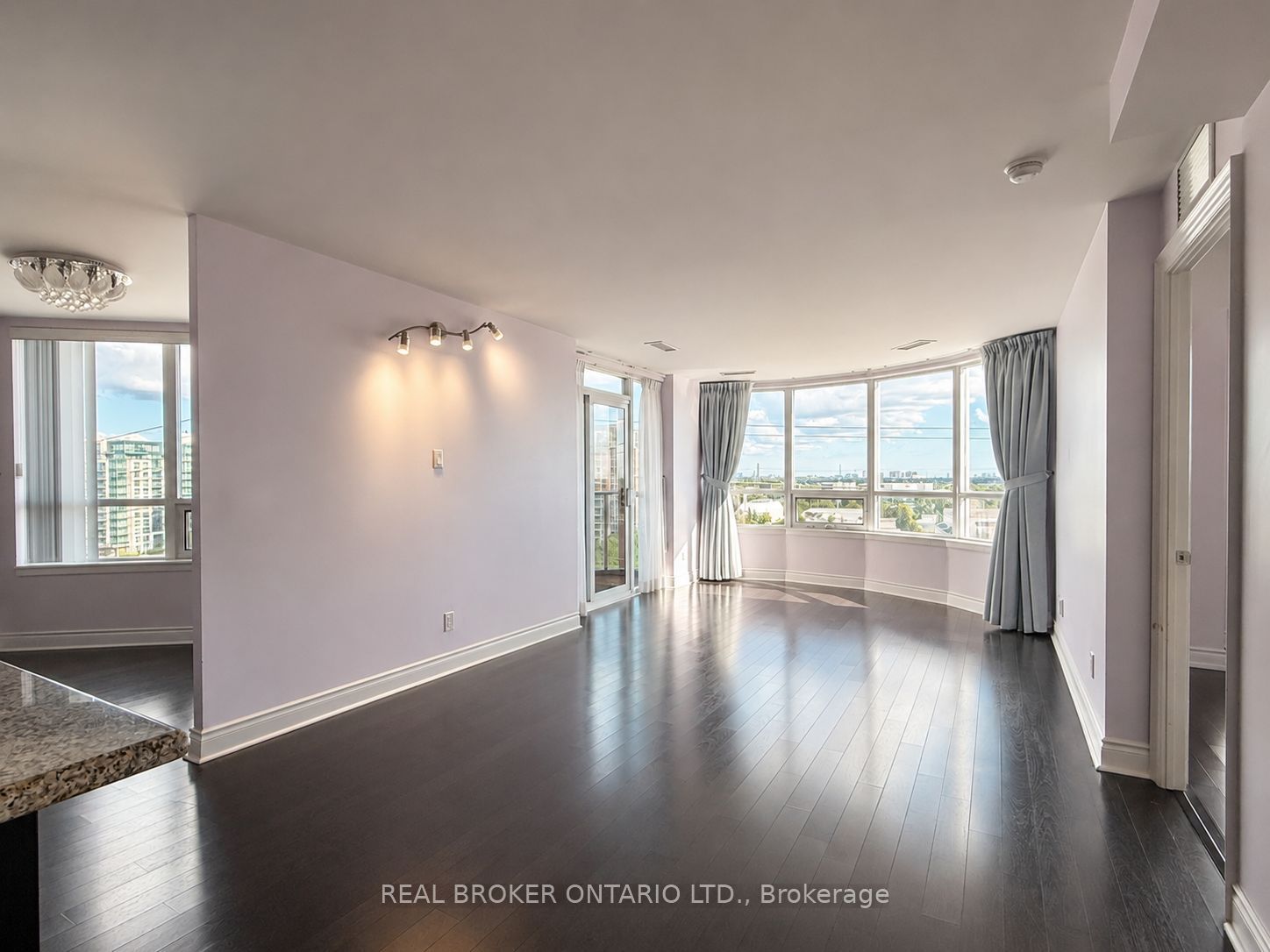 23 Cox Boulevard 971
