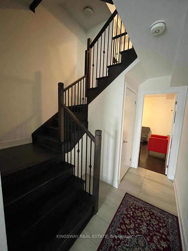 1411 Clarriage Court