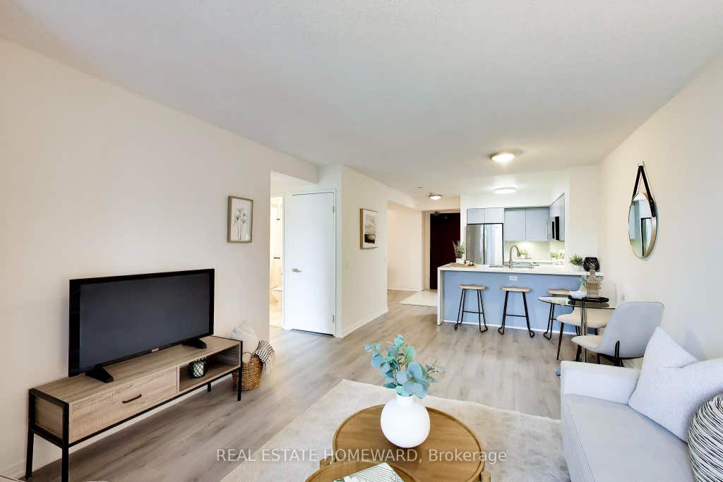 Photo of 750 Bay Street #1511, Toronto, ON M5G 1N6 (MLS # C13661996)