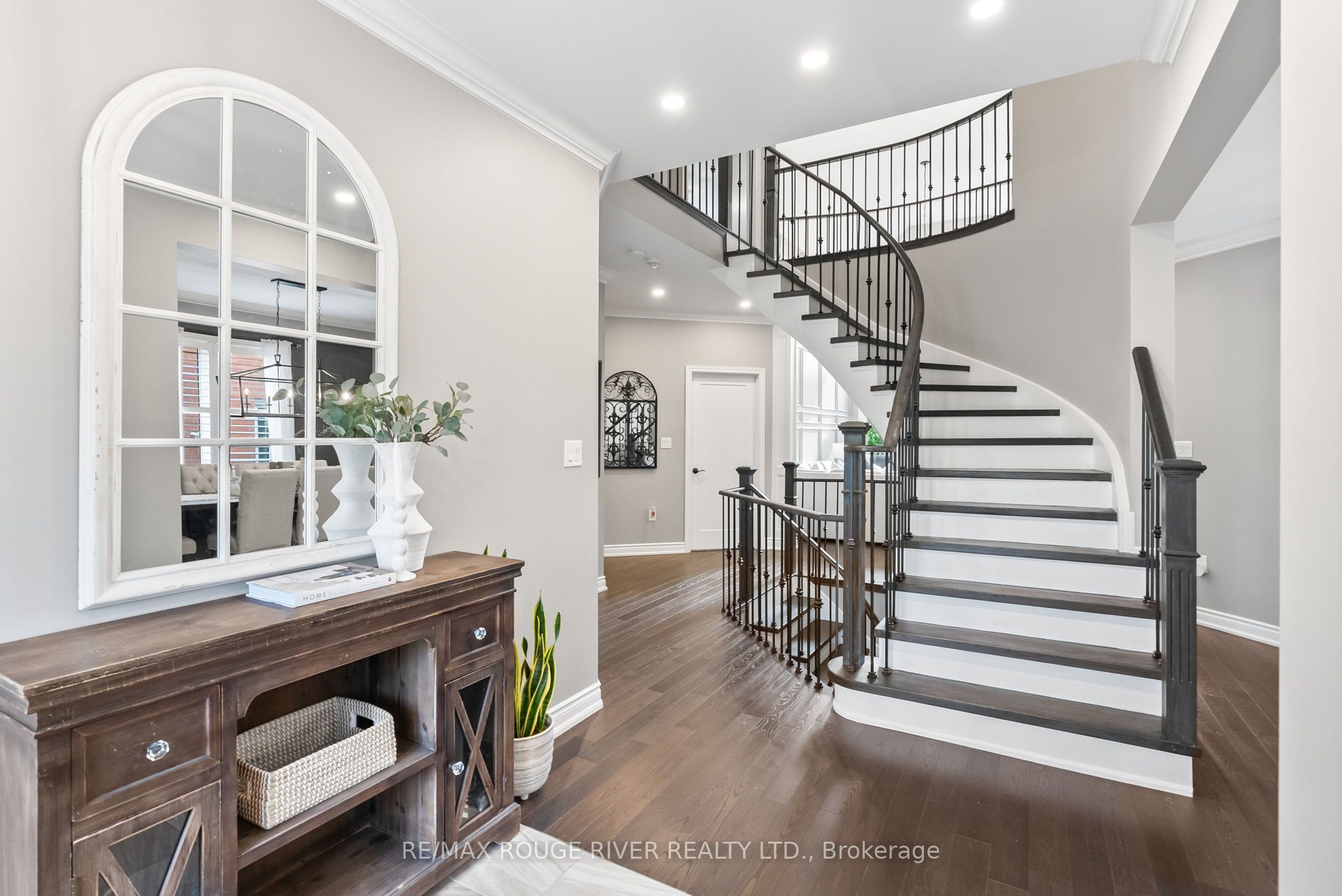 23 Gilchrist Court
