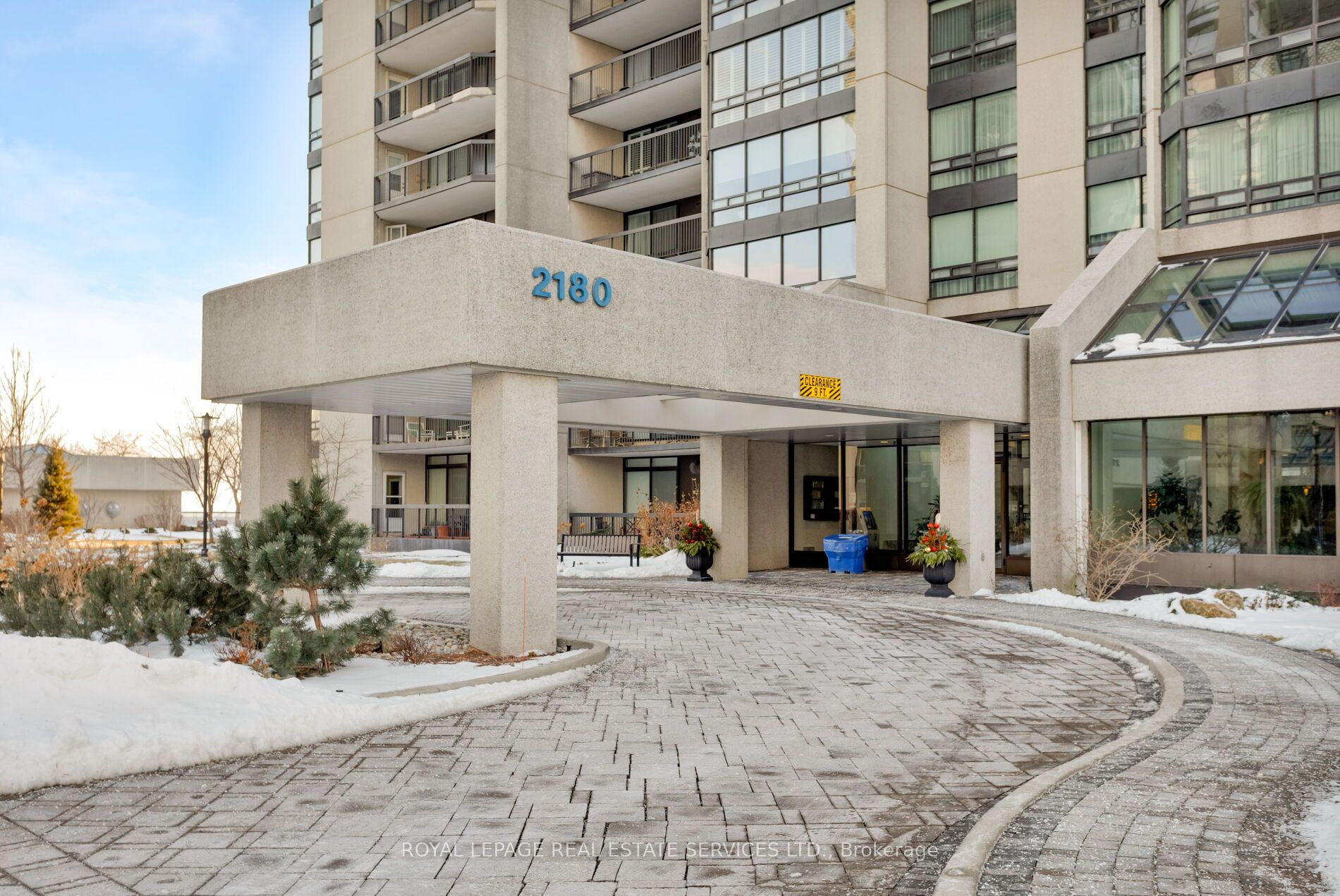 2180 Marine Drive 1401