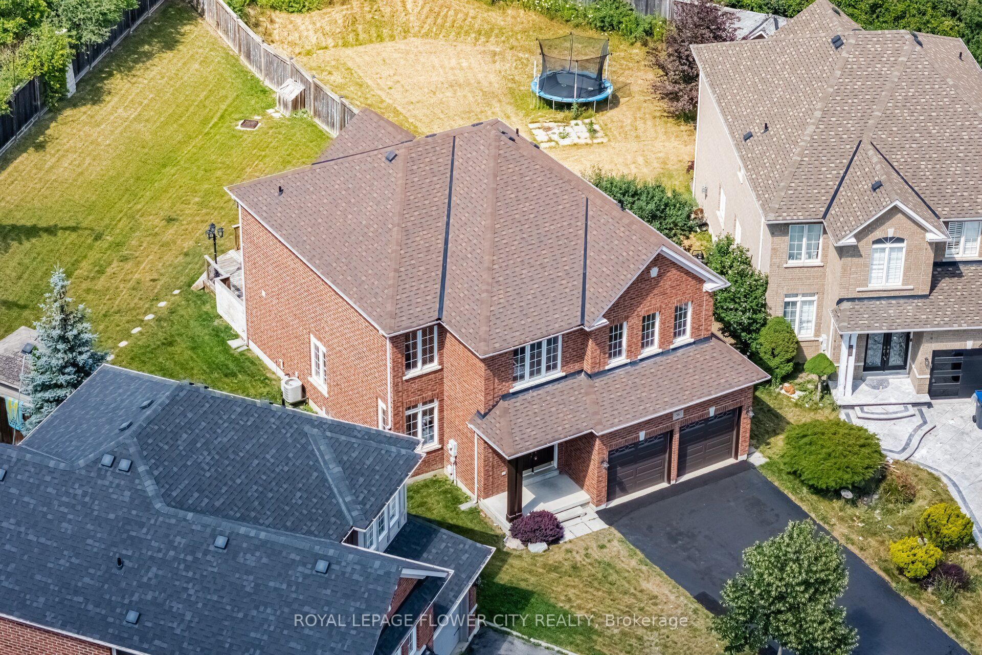 56 Laurentide Crescent
