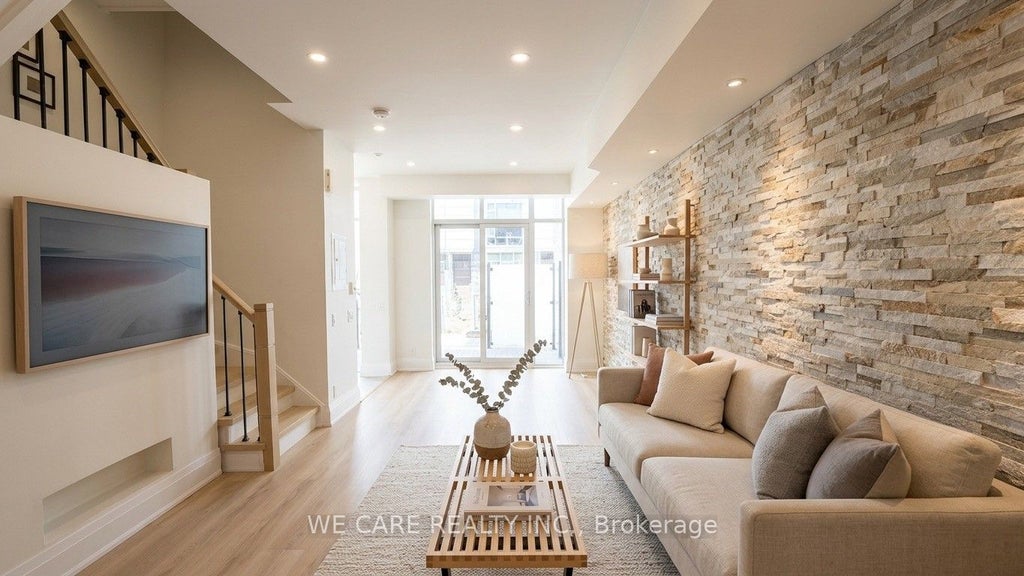 Photo of 15 Valhalla Inn Road #15, Toronto, ON M9B 0B3 (MLS # W13772756)