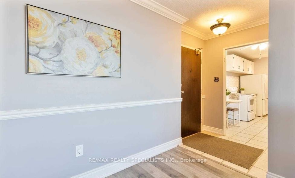 2929 Aquitaine Avenue 804