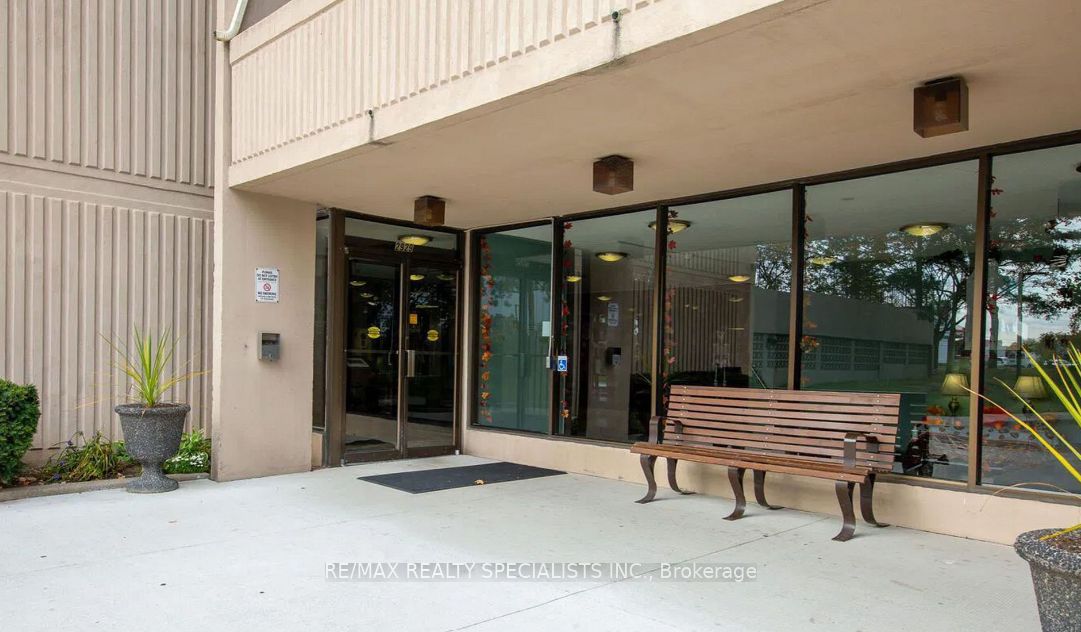 2929 Aquitaine Avenue 804