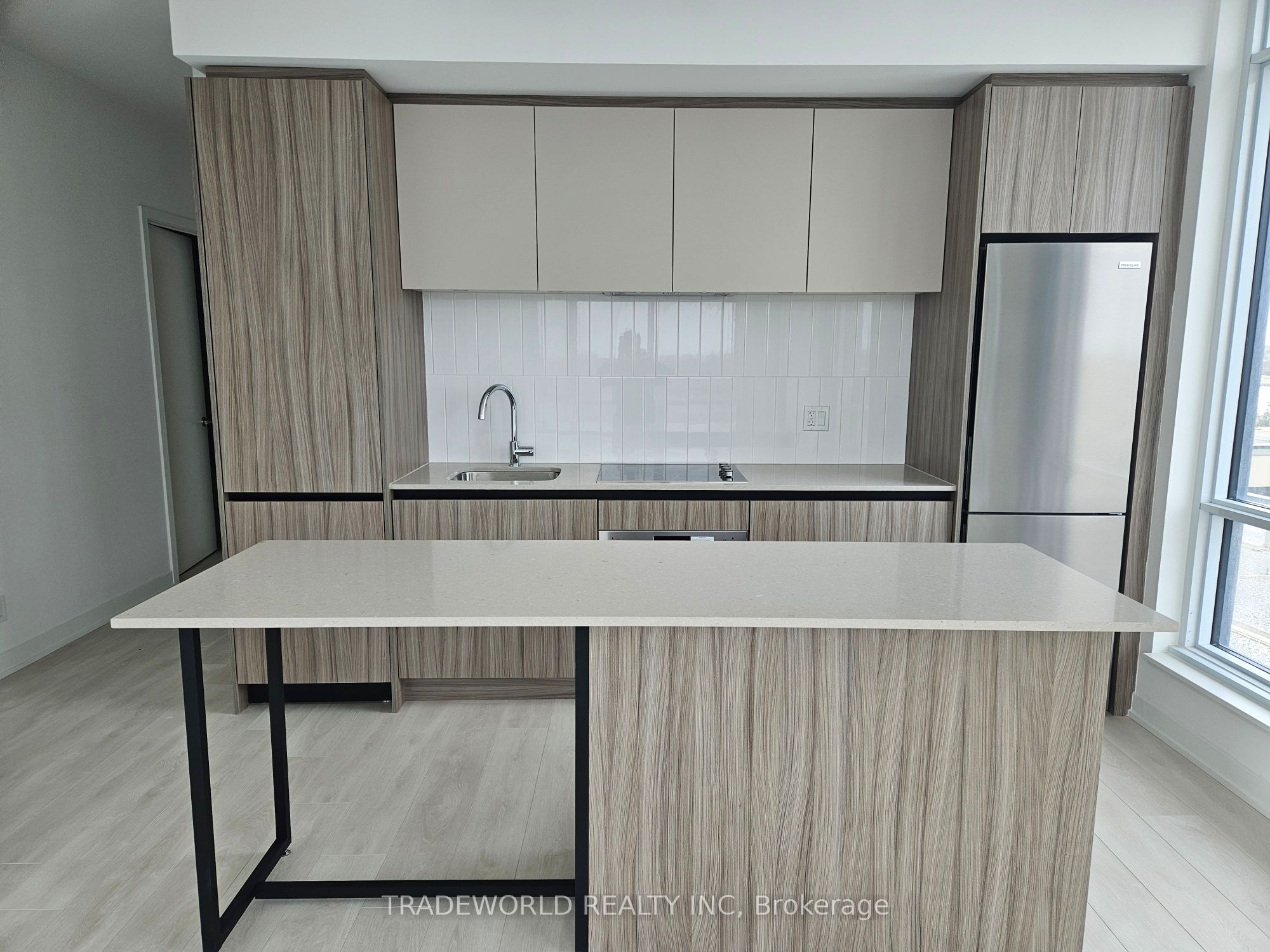 7950 Bathurst Street 604