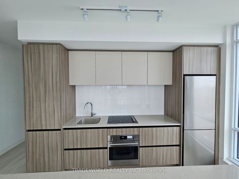 7950 Bathurst Street 604 Vaughan ON L4J 0B8