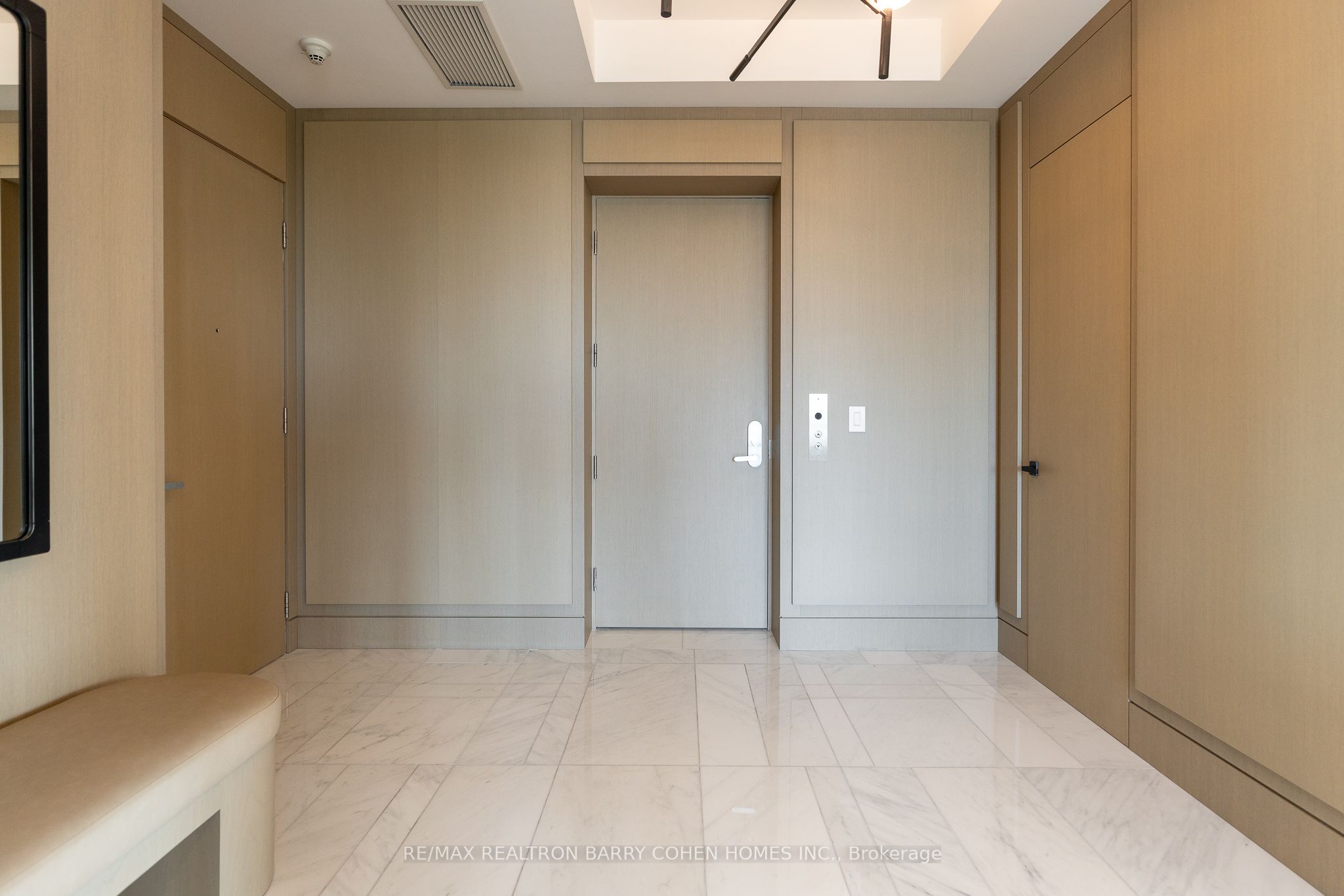155 St Clair Avenue W 1403