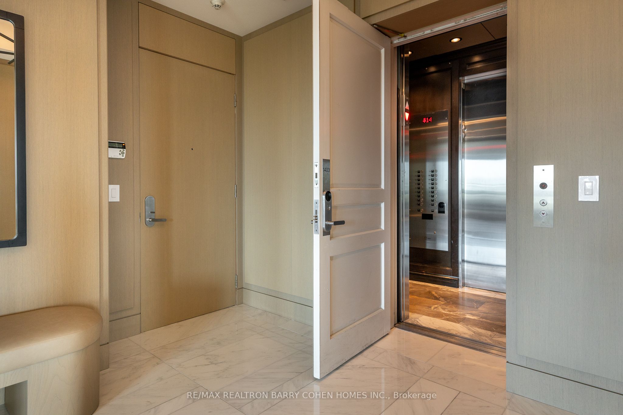 155 St Clair Avenue W 1403