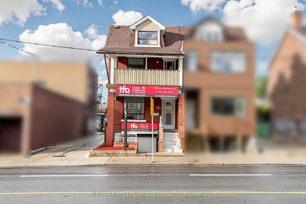 Photo of 742 Dufferin Street, Toronto, ON M6H 3K6 (MLS # C13763020)