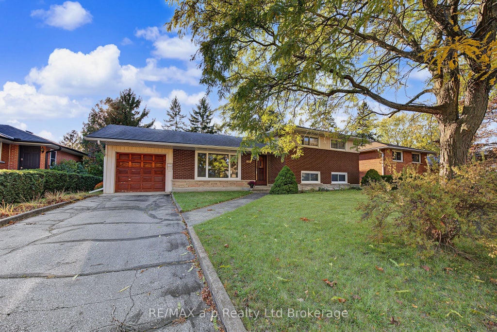 Photo of 20 Pinecrest Avenue, Cambridge, ON N1R 2Y8 (MLS # X13886394)