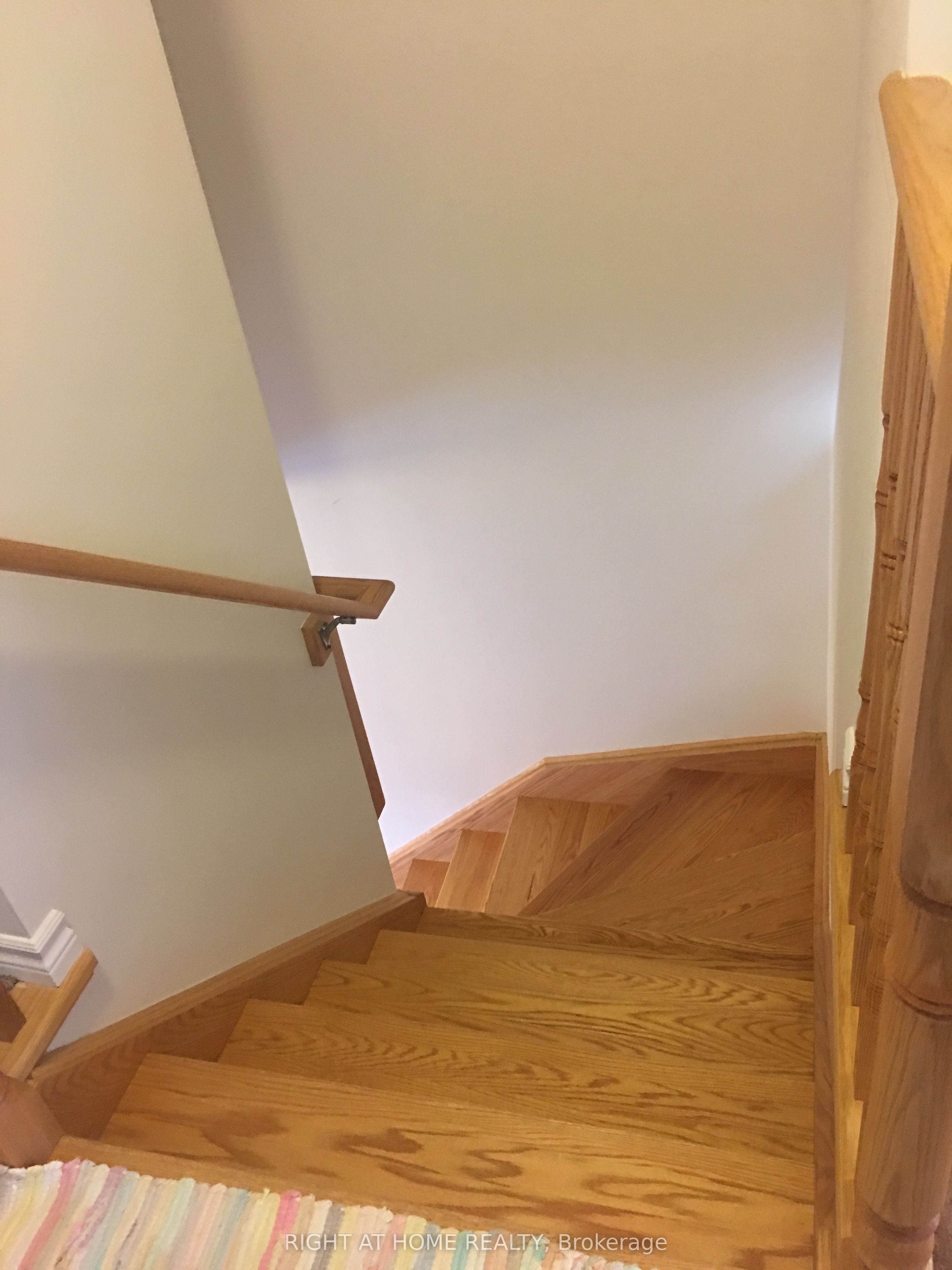 32 Aspen Hills Aspen Hills Road 4