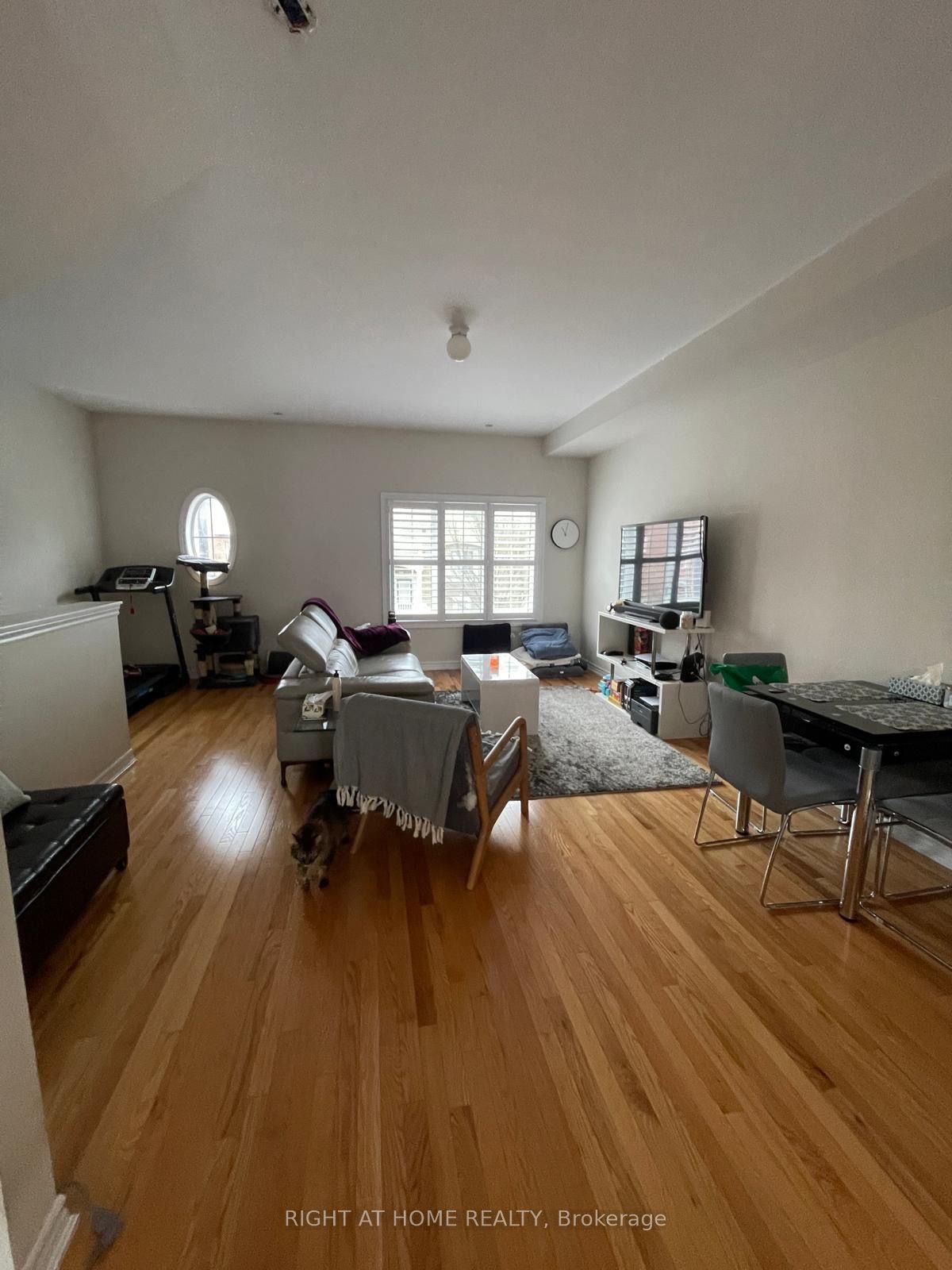 32 Aspen Hills Aspen Hills Road 4