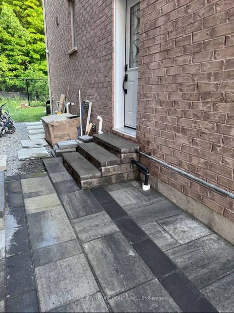 44 Liam Lane Bsmt Markham ON L3S 0E8