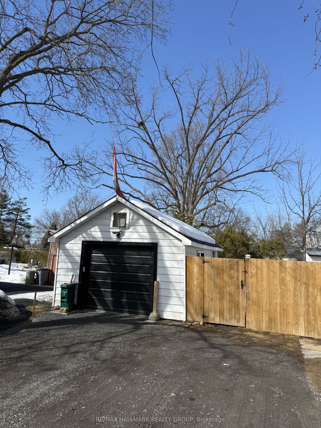 Photo of 2545 MARKET Street, Orleans - Cumberland and Area, ON K4C 1A4 (MLS # X12864578)