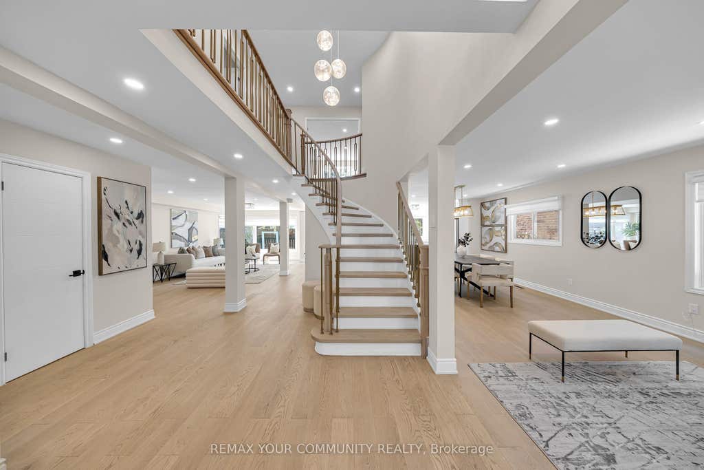 Photo of 2666 Burnford Trail, Mississauga, ON L5M 5E1 (MLS # W13539566)