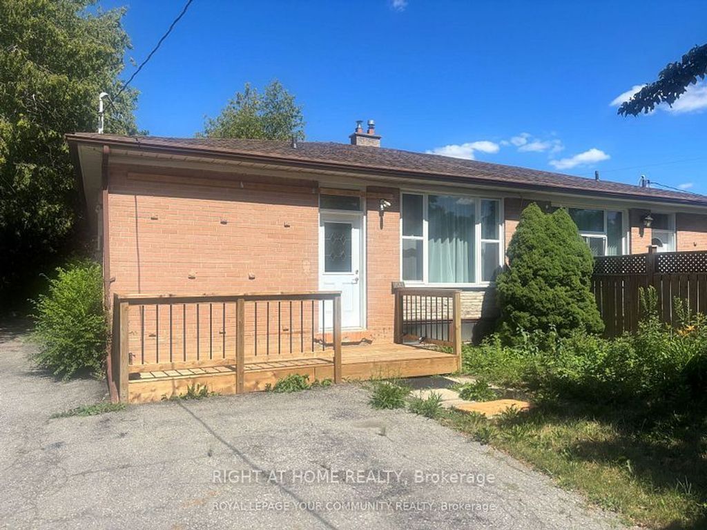 Photo of 211 Axminster Drive, Richmond Hill, ON L4C 2W2 (MLS # N12455776)