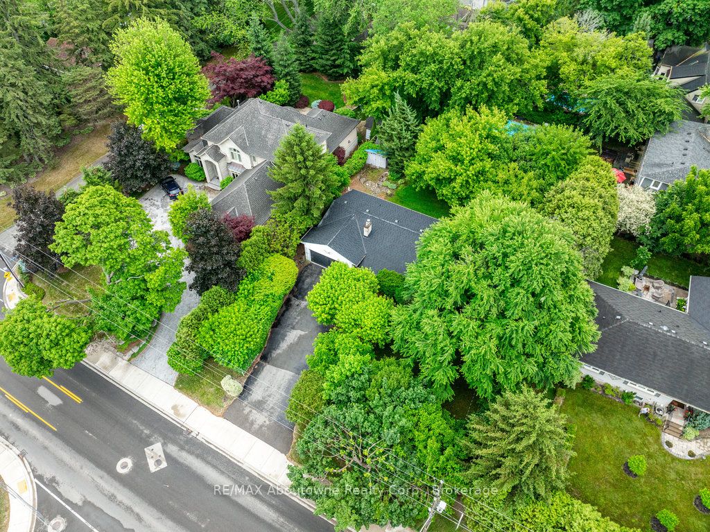 4312 Lakeshore Road