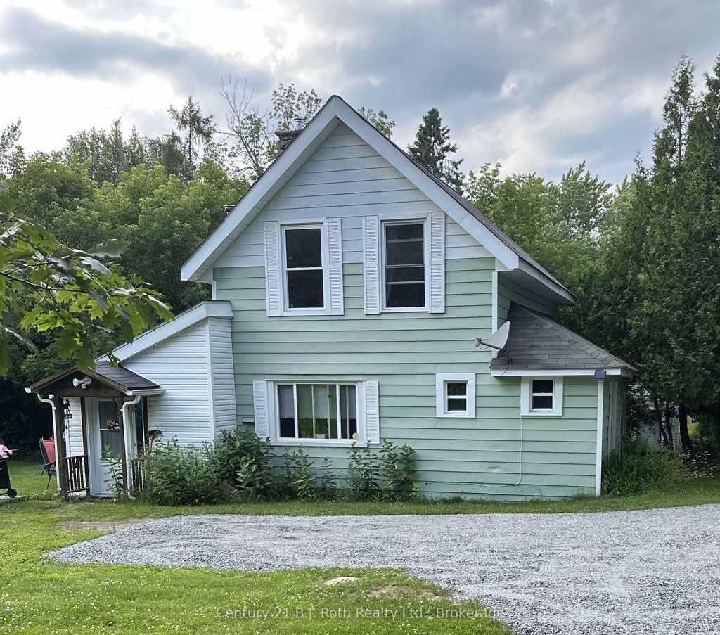 Photo of 4 STOCKING Lane, Huntsville, ON P1H 1V4 (MLS # X13064856)