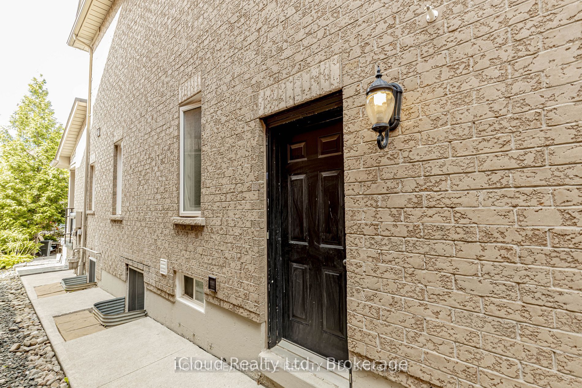 32 Masters Green Lower Crescent