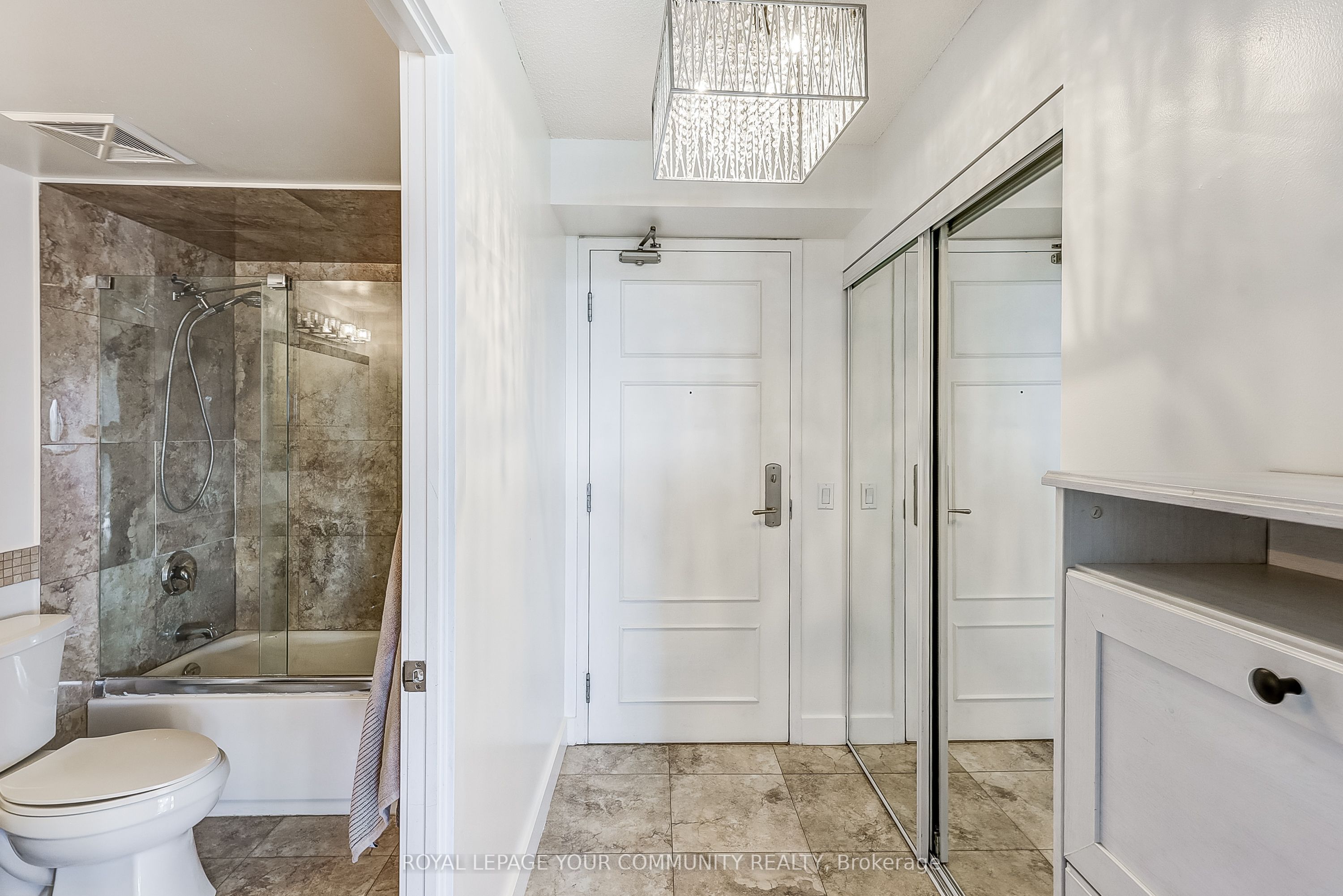 350 Red Maple Road 905