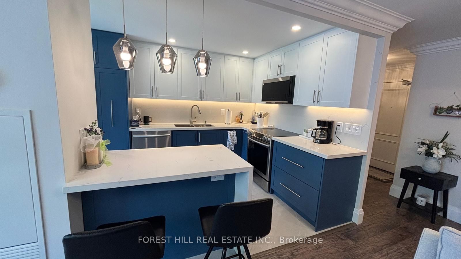 20 Harding Boulevard W 110