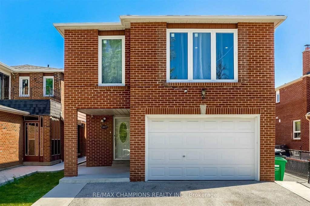 Photo of 60 Banting Crescent, Brampton, ON L6Y 2K9 (MLS # W13694430)