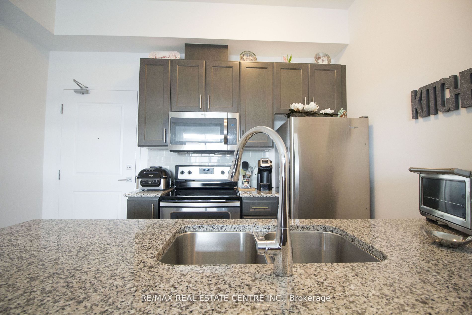 2486 Old Bronte Road 803