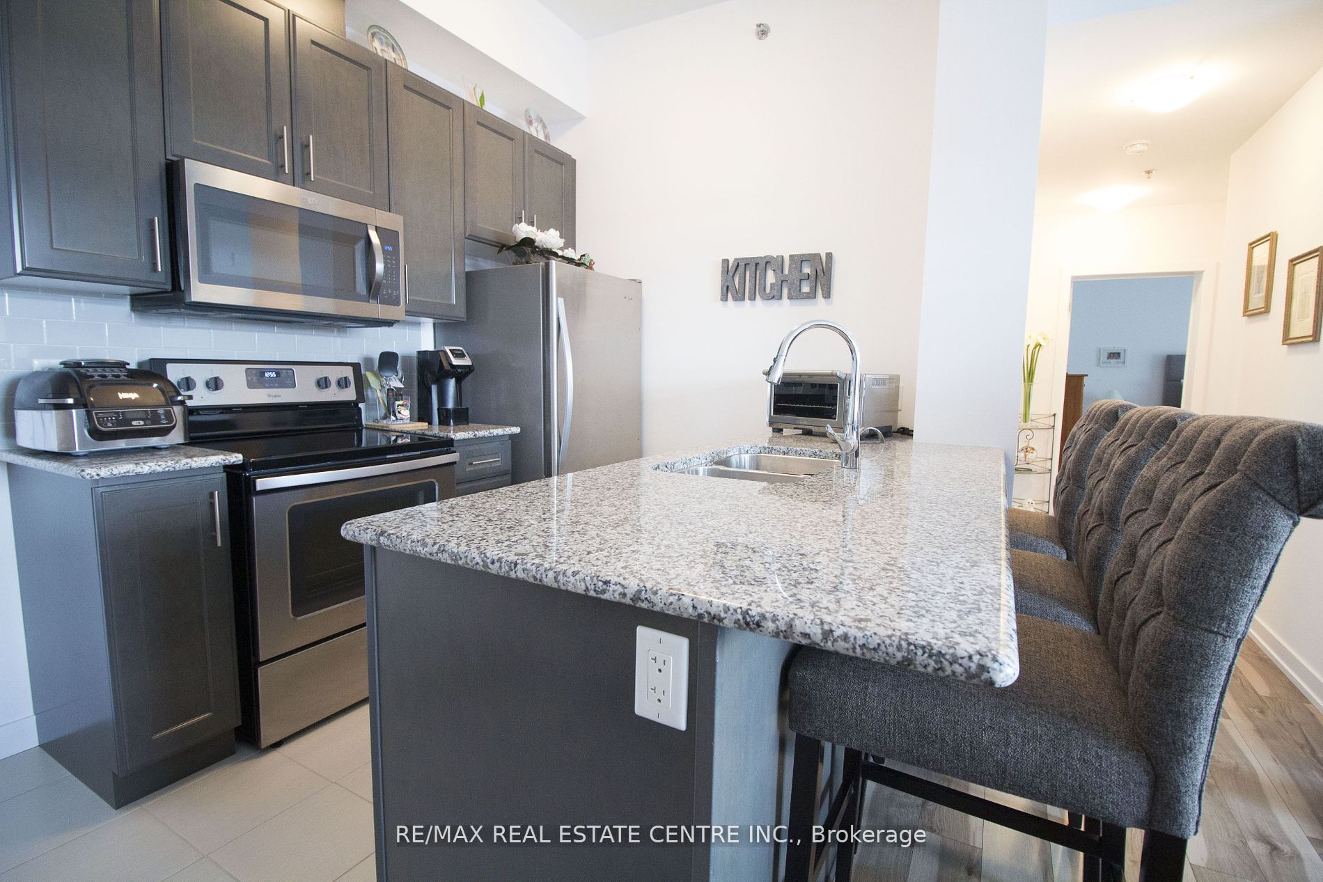 2486 Old Bronte Road 803