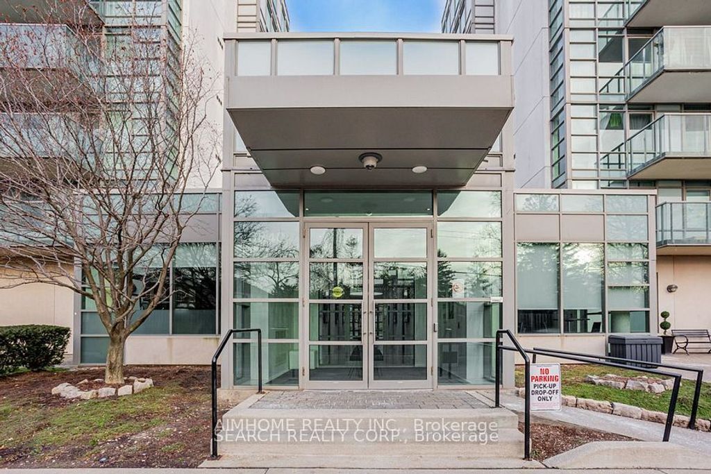 Photo of 3830 Bathurst Street #410, Toronto, ON M3H 6C5 (MLS # C13076002)