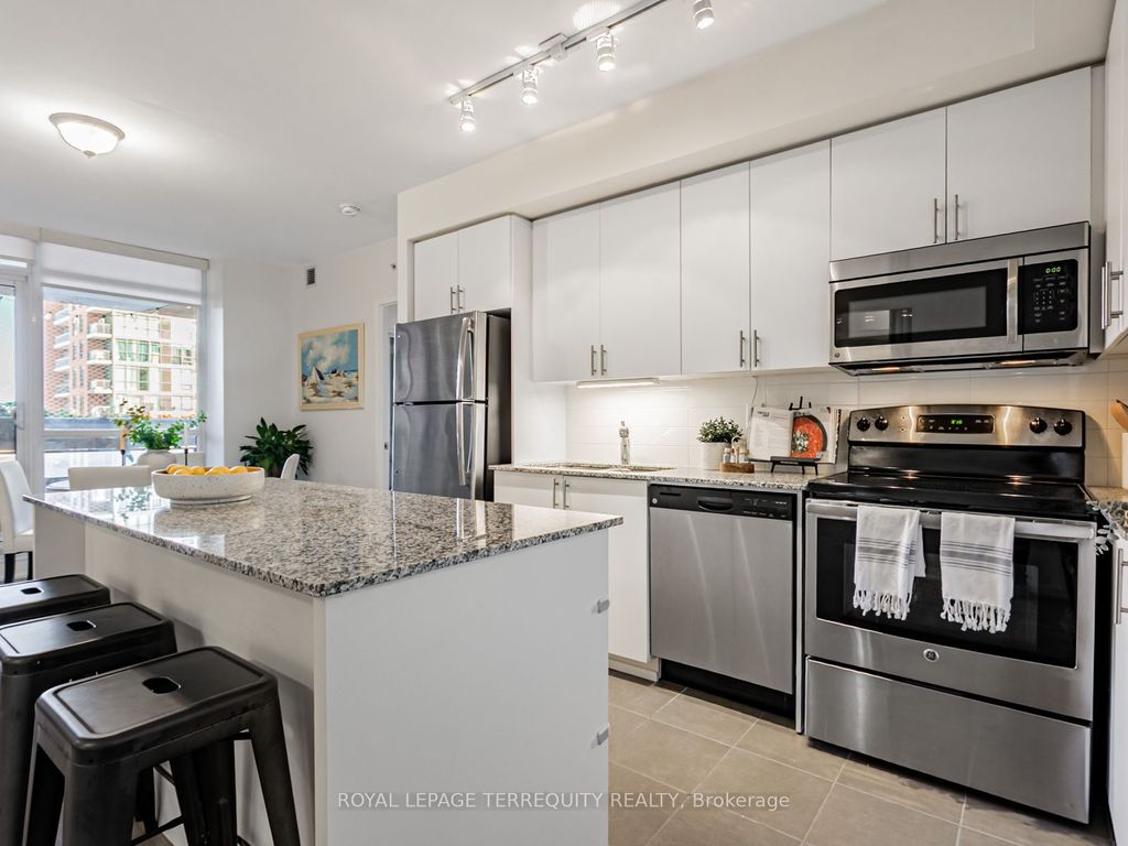 Photo of 830 Lawrence Avenue W #626, Toronto, ON M6A 0B6 (MLS # W12465754)