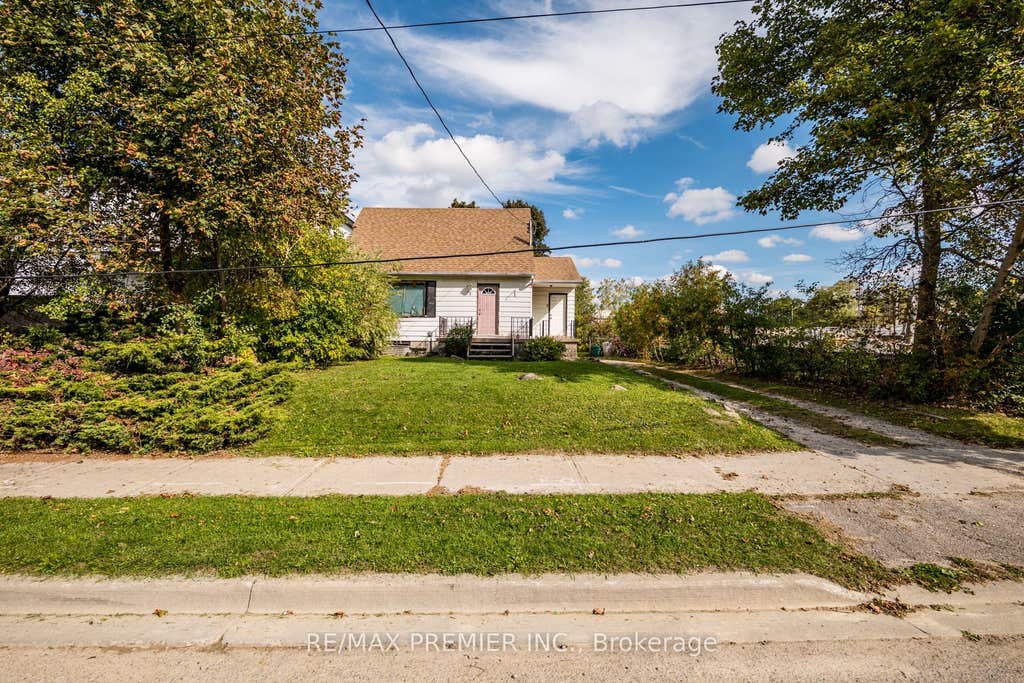 Photo of Richmond Hill, ON L4E 2W4 (MLS # N13652906)