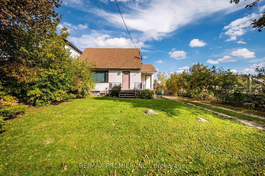 Photo of Richmond Hill, ON L4E 2W4 (MLS # N13652906)