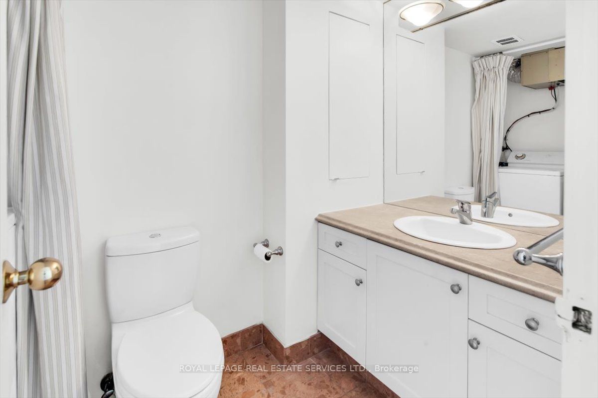 190 St George Street 1005