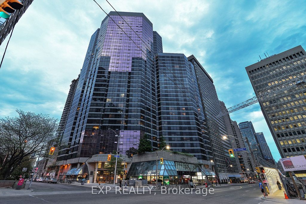 Photo of 1001 Bay Street #617, Toronto, ON M5S 3A6 (MLS # C12597110)