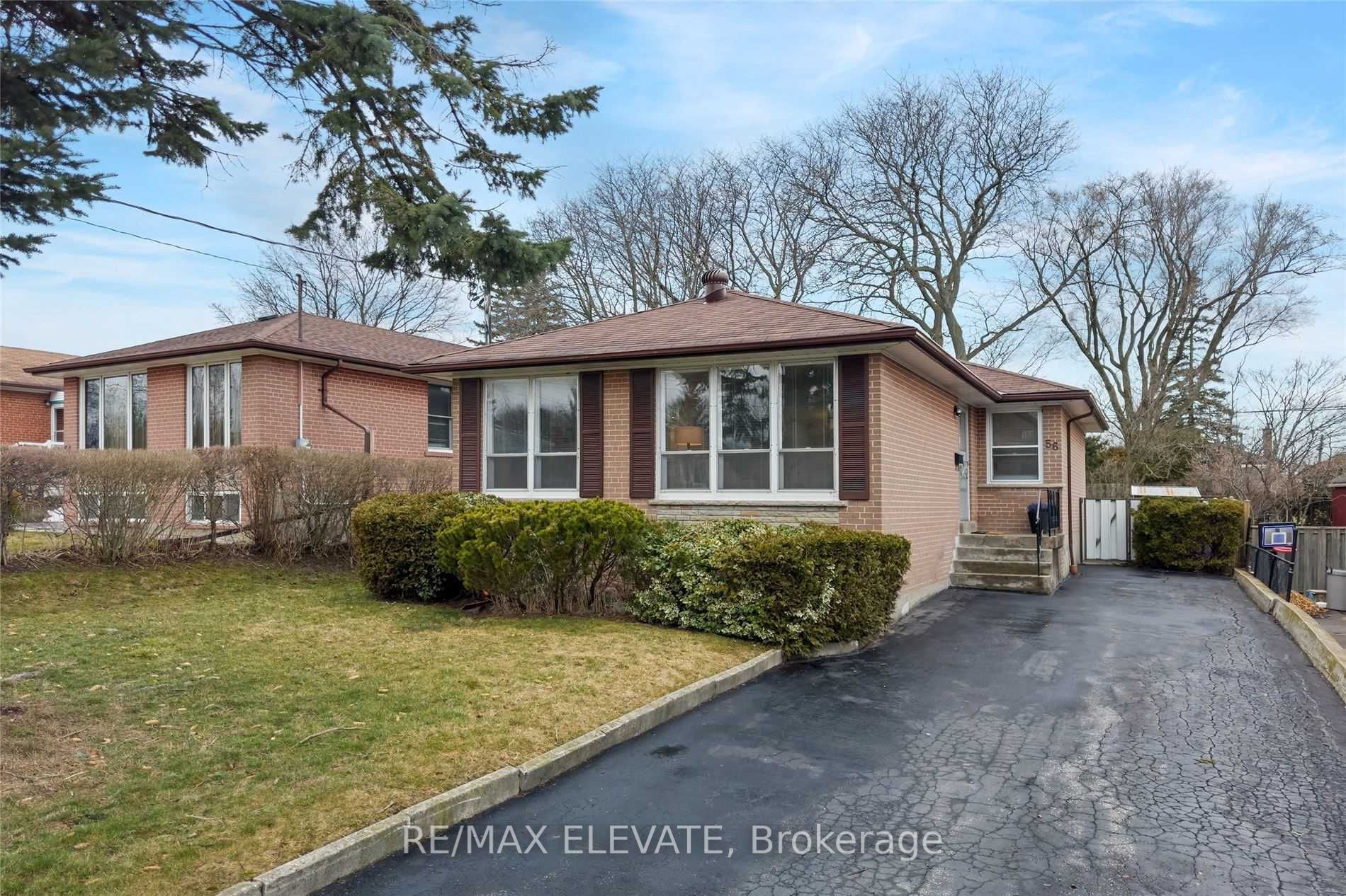 Photo 1 of 17 — 56 Amberdale Drive, Toronto, ON M1P 4C2