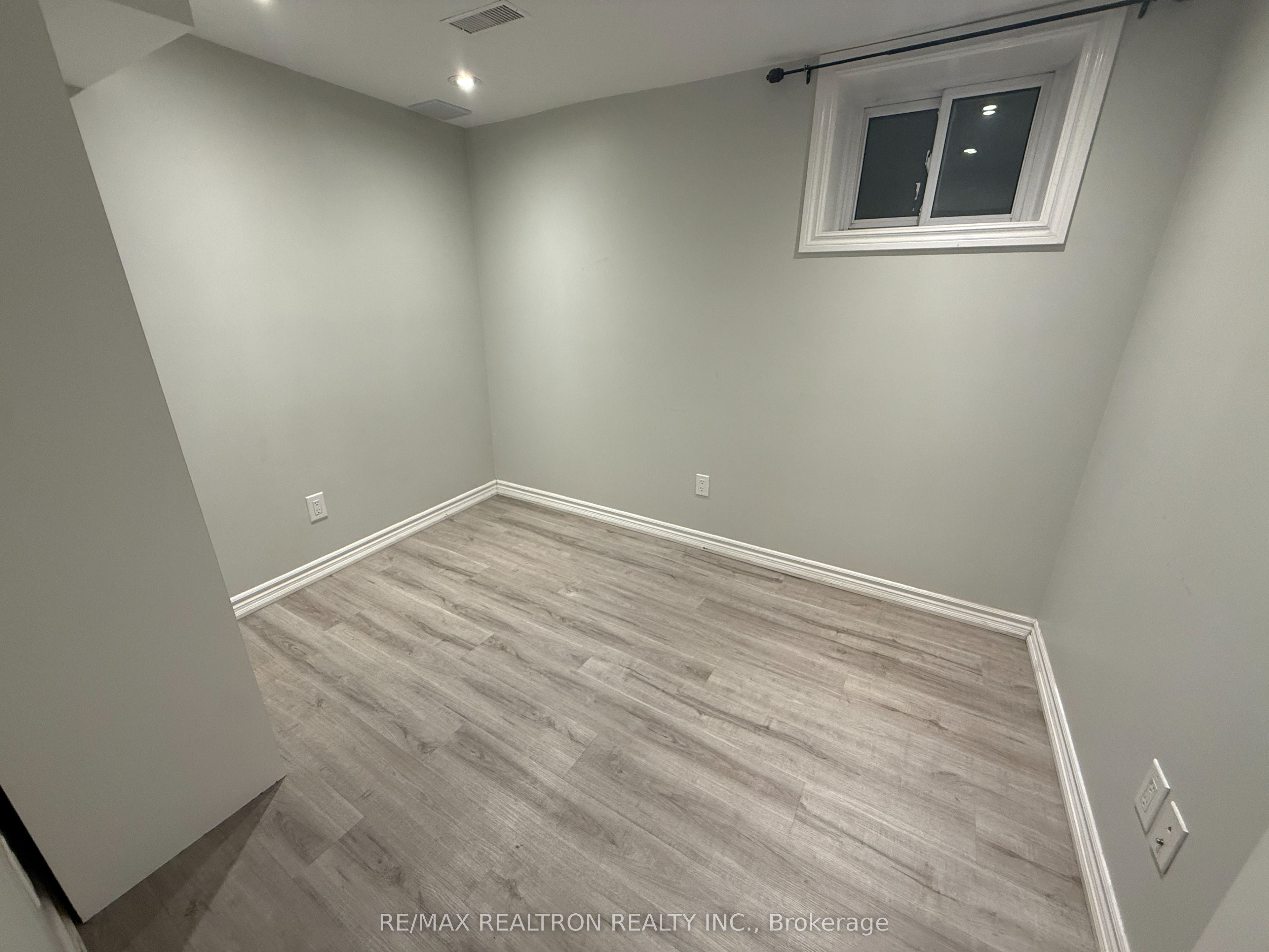 401 Crawford Street Bsmt