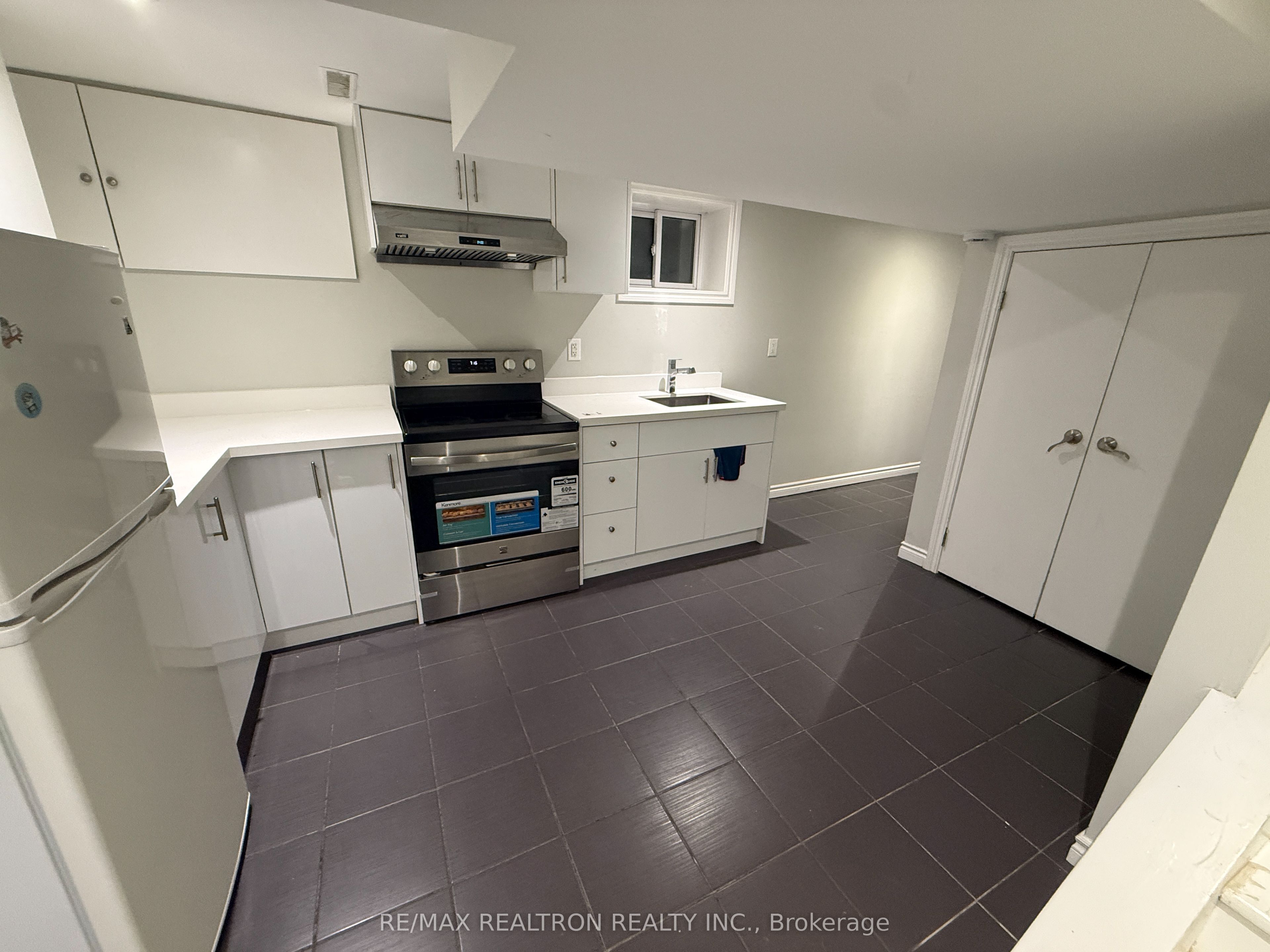 401 Crawford Street Bsmt